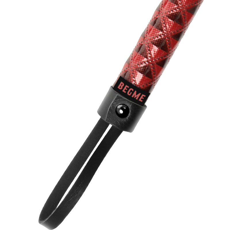 Begme - Flogger En Cuir Végan Édition Rouge - Image 4