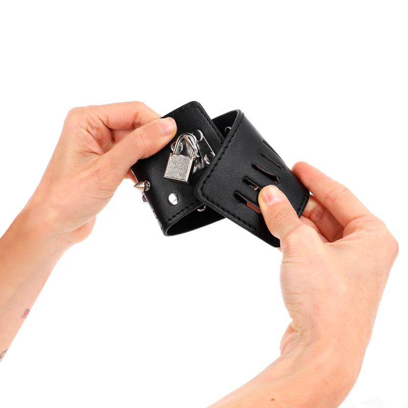 Kink - Punk Polsapparaten Met Spiken 25 X 6 Cm - Image 3