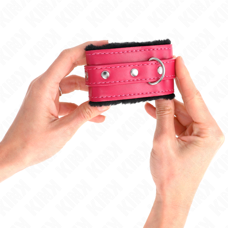 Kink - Appui-Poignets Doublés De Fourrure Premium Noir Avec Ceinture Rose Framboise Ajustable 17-29 Cm X 6 Cm - Image 3