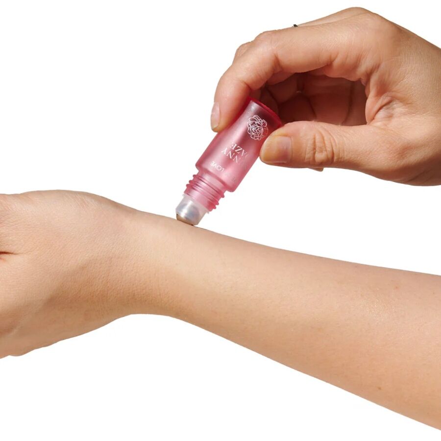 EYE OF LOVE - BLOOM DAY TO NIGHT COFFRET DE PARFUM ROLL-ON AUX PHÉROMONES 2 X 5 ML - Image 4