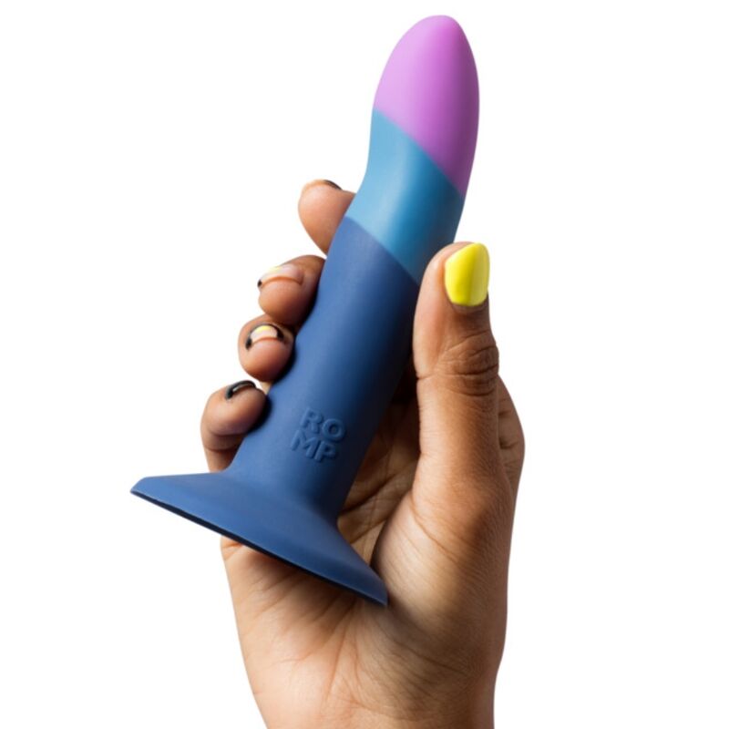 ROMP - PICCOLO GODEMICHET EN SILICONE AVEC VENTOUSE TRICOLORE 14 CM - Image 5