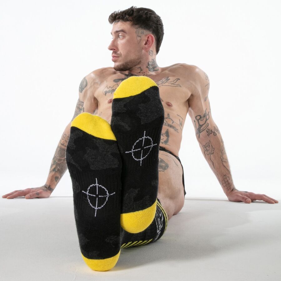 Locker Gear- Chaussettes Militaires Hautes Jaunes Taille Unique - Image 4